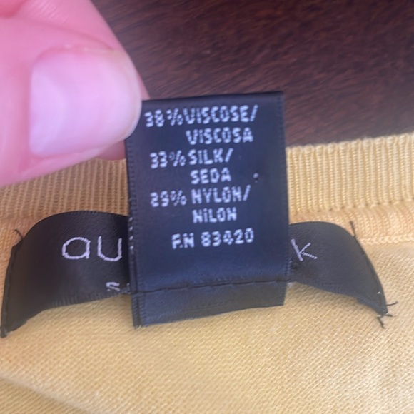 AUGUST SILK Women’s Yellow Crew Neck Tank Top Sleeveless Knit Size Small - Picture 10 of 11